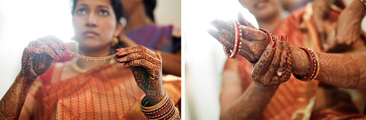 Braut beim Anlegen des Schmucks bei Hochzeit in Indien © Hochzeitsfotograf Berlin hochzeitslicht