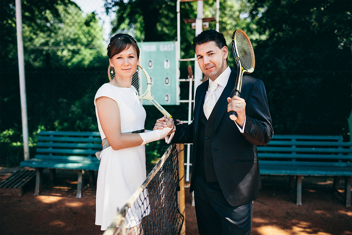 authentisches Brautpaarfoto bei Herzberg Elster Hochzeit in Brandenburg © Hochzeitsfotograf Berlin www.hochzeitslicht.de